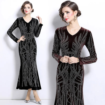 New European and American style diamond studded long sleeved V-neck velvet hip hugging dress womans clothes for 2024